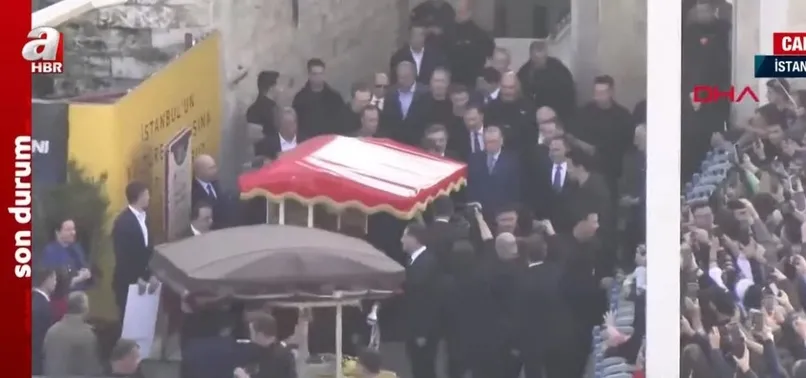 Başkan Recep Tayyip Erdoğan İstanbul'da! Gazeteci ve vatandaşlara simit dağıttı