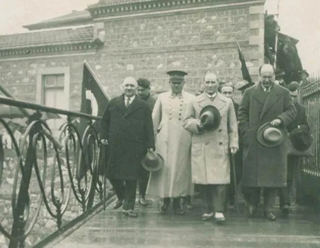 Genelkurmay arşivlerinden özel Atatürk fotoğrafları