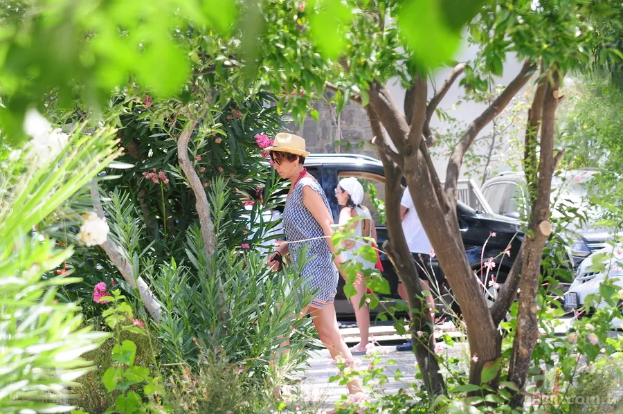 Ozan Güven eski eşi ile yedi yıl sonra ilk kez birlikte tatile çıktı 1