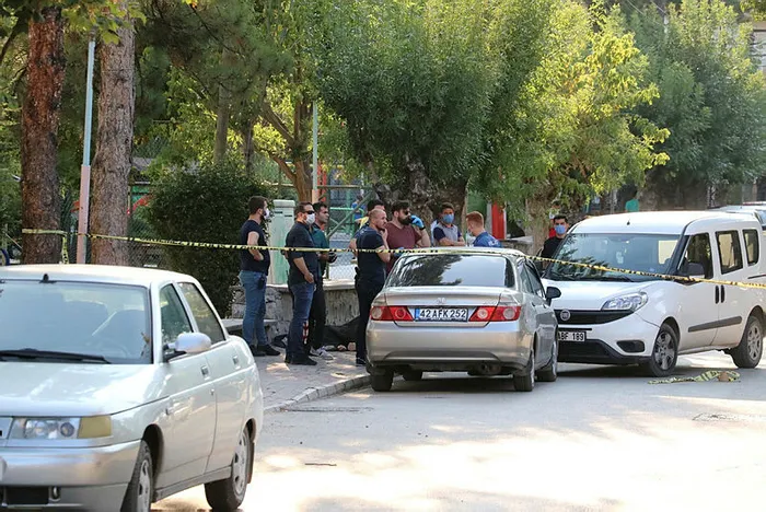Afyonkarahisar'da polis memuru damat dehşet saçtı! İşte olayın perde arkası ve ölen isimler... - 1