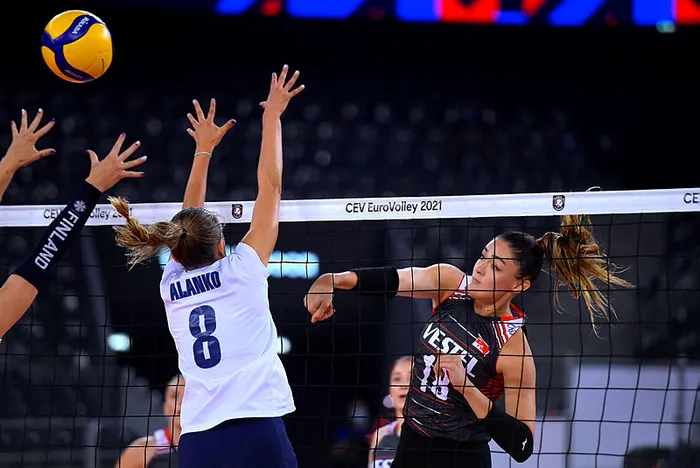 Hollanda 0-3 Türkiye Maç sonucu Filenin Sultanları grubu lider tamamladı