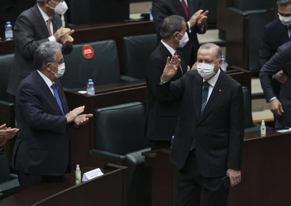 Son dakika... Başkan Erdoğan'dan CHP'ye sert tepki: Parti teşkilatındaki tacizleri görmezden gelenlerin millete hizmet gibi bir davası olmaz - 5