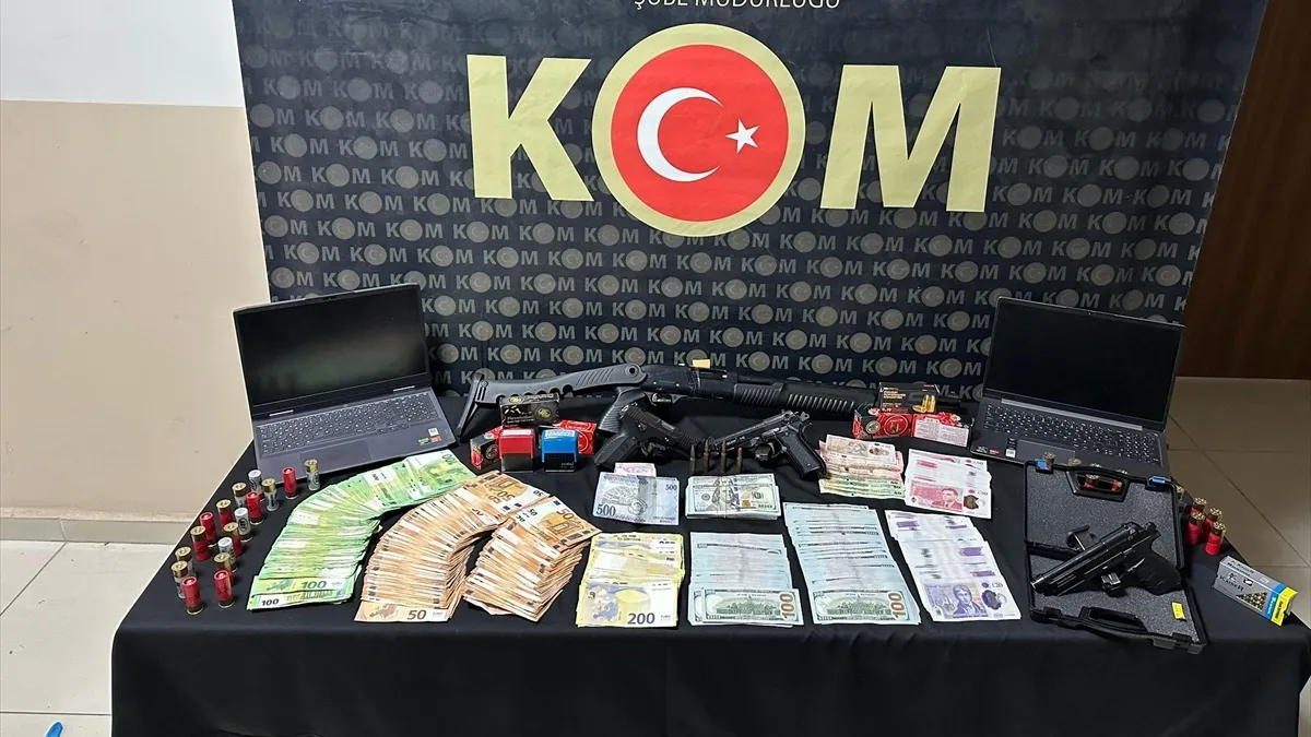 Hatay merkezli rüşvet ve kaçakçılık operasyonu: 26 zanlı tutuklandı