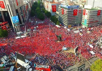 Demokrasi nöbetleri yarın Kızılay'da taçlanacak