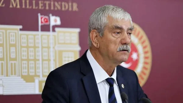 CHP'li vekil Kani Beko çıplak semazen gösterisini eleştirenlere hakaret etti - 2