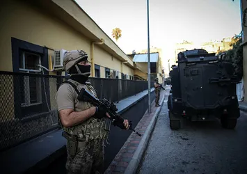 İstanbul'da DEAŞ operasyonu! 28 şüpheli gözaltında