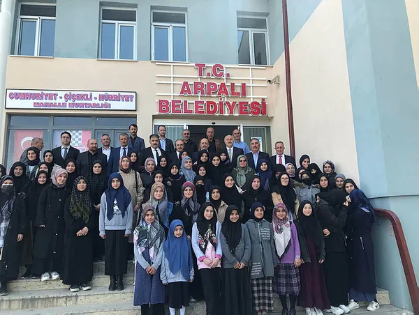 Çalışma ve Sosyal Güvenlik Bakanı Vedat Bilgin Gümüşhane Bayburt Havaalanı müjdesi! Başkan Erdoğan'dan söz aldık - 4