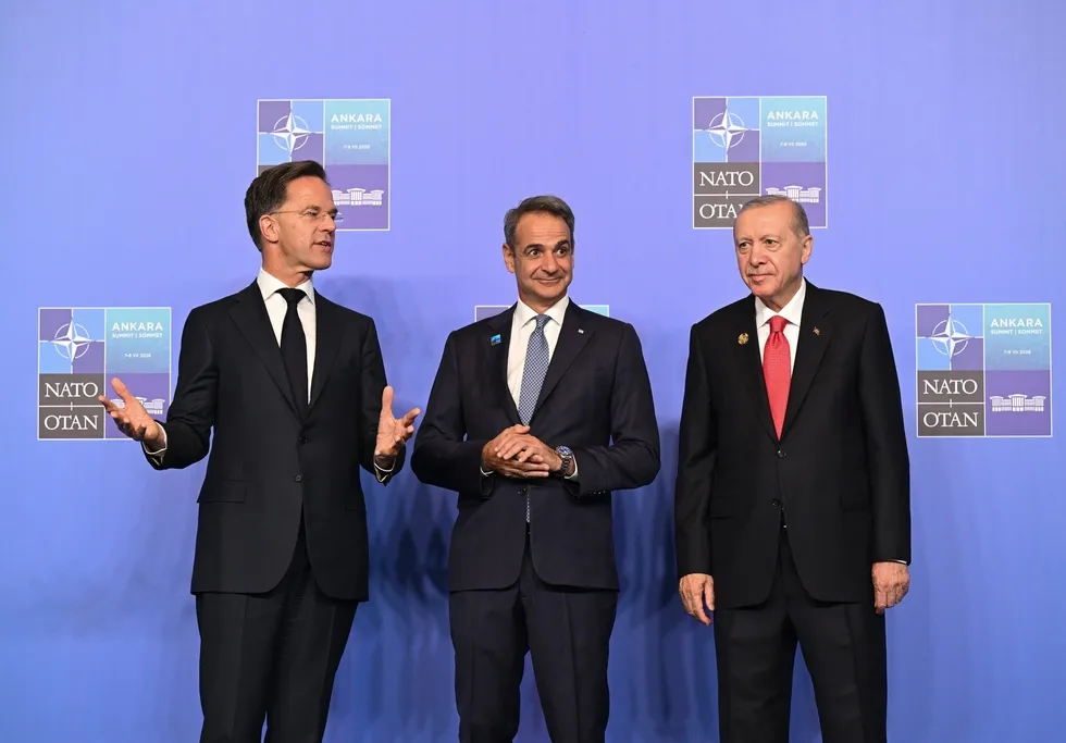 msbden-micotakisin-sozlerine-yanit-tsk-kendisine-tehdit-olusturmayan-kimseye-tehdit-degildir-1783592068244.jpeg MSB'den Miçotakis'in sözlerine yanıt: TSK kendisine tehdit oluşturmayan kimseye tehdit değildir - 4