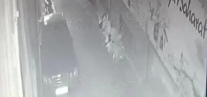 İstanbul’da korkunç olay! Yolda yürürken düştü üzerinden otomobil geçti