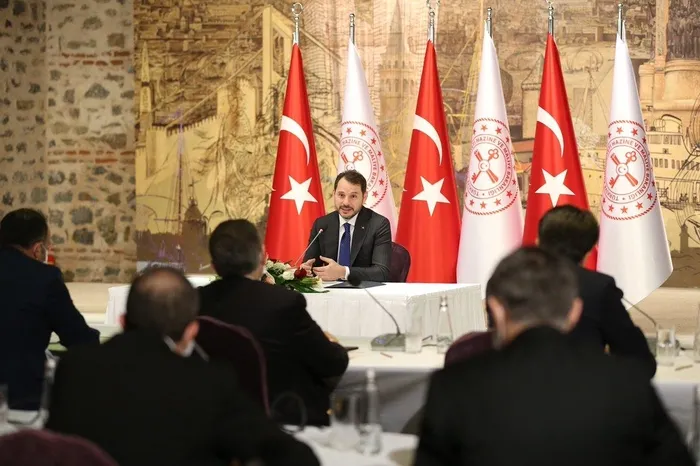 Son dakika: Hazine ve Maliye Bakanı Berat Albayrak müjdeyi verdi: İstihdam kalkanı paketi geliyor - 2