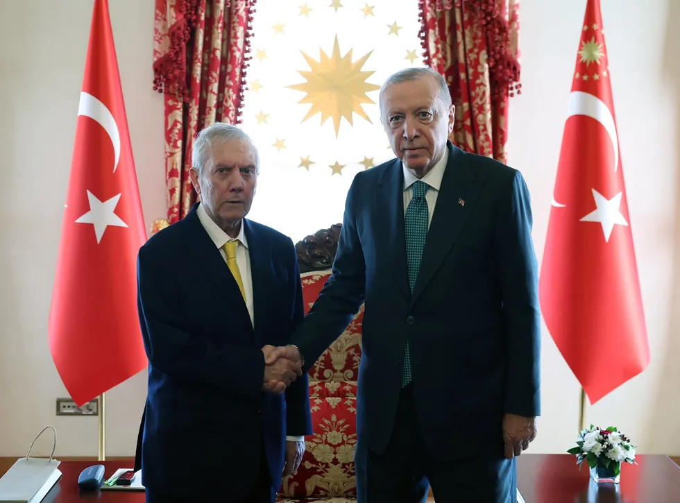 baskan-erdogan-4-buyuk-kulubun-baskanlarini-kabul-etti-1788615658358.png (Foto: Ahaber.com.tr)