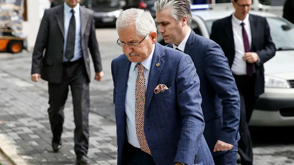 Sadi Güven, YSK’ya geldi