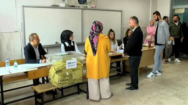 1684067949282.jpeg Sultangazi'de oy pusulasında çarpı tartışması! Muharrem İnce'nin üstü çizildi YSK'ya itiraz yapıldı - 4