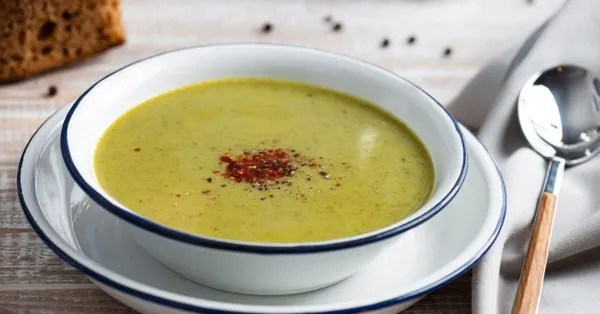 Ender Saraç’tan düşük kalorili çorba tarifi! 🍵Göbek eritmek için birebir! Haftada 1 kere tüketin!