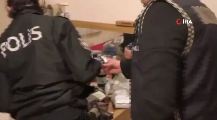 akademisyenden-mafya-usulu-tahsilat-5-kilo-altin-icin-iskence-yaptilar-1781772831409.jpeg Akademisyenden mafya usulü tahsilat: 5 kilo altın için işkence yaptılar | Her detayı kan dondurdu - 2