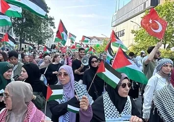 Katil İsrail'e Fatih'te Gazze protestosu!