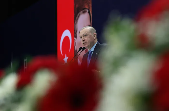 baskan-erdogan-irana-saldirilardan-uzuntu-ve-endise-duyuyoruz-1772306194632.jpg Başkan Erdoğan: "İran'a saldırılardan üzüntü ve endişe duyuyoruz" - 4