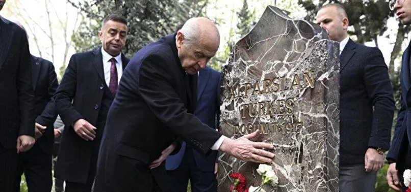 MHP Lideri Devlet Bahçeli'den Kemal Kılıçdaroğlu'na Merdan Yanardağ tepkisi: İhanetin serbestisi olmaz