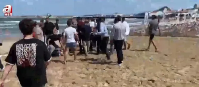 ibb-cankurtaranlarindan-a-habere-saldiri-tepkiler-pes-pese-geldi-1627106955827.jpg İBB cankurtaranlarından A Haber’e saldırı! Tepkiler peş peşe geldi - 9