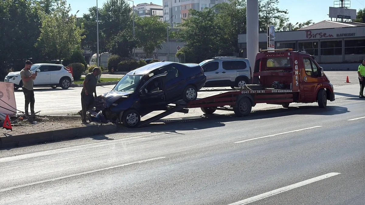 Eskişehir'de ani manevra kazaya neden oldu: 1 yaralı