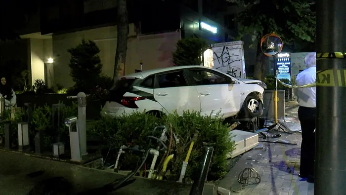 Kadıköy'de mahalleliyi ayağa kaldıran olay! - 3