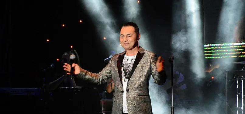 Serdar Ortaç duygu patlaması yaşadı! Chloe Loughnan ile ilgili içini döktü...