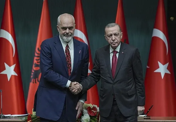 Başkan Erdoğan ve Arnavutluk Başbakanı Edi Rama’dan ortak basın toplantısında önemli açıklamalar: Hedefimiz 2 milyar dolar