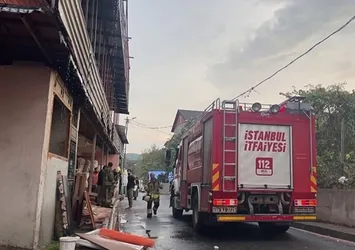 Ümraniye'de yangın paniği! Alevler söndürüldü korkulan olmadı