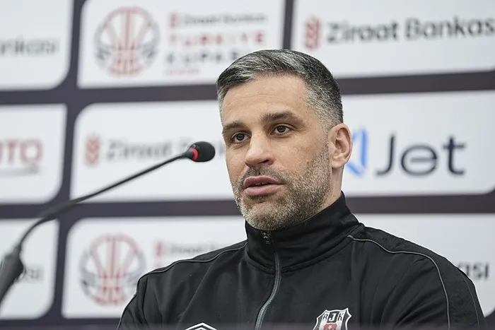 potada-final-heyecani-ziraat-bankasi-turkiye-kupasinda-dev-randevu-1771687291001.jpeg Beşiktaş GAİN Başantrenörü Dusan Alimpijevic (AA)