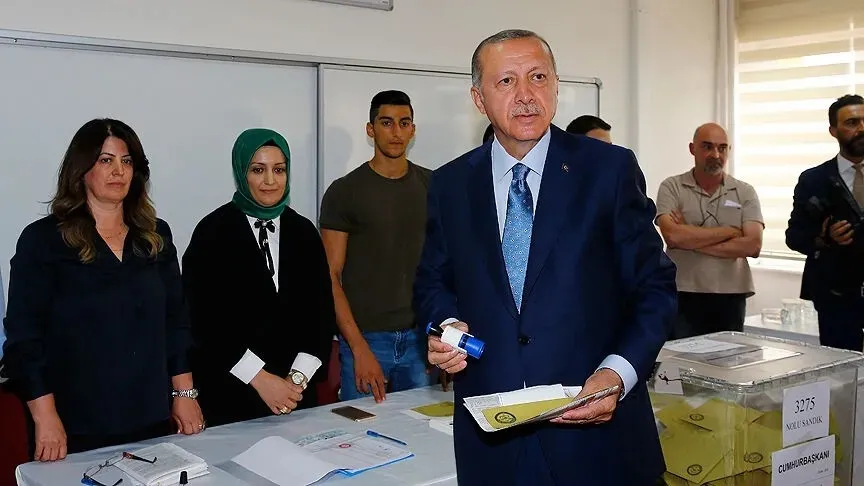 ak-partide-fatma-betul-sayan-kaya-icin-hukuki-surec-vurgusu-farkli-adimlar-atilacak-1790512140658.jpeg AK Parti'de Fatma Betül Sayan Kaya için "hukuki süreç" vurgusu: Farklı adımlar atılacak - 4