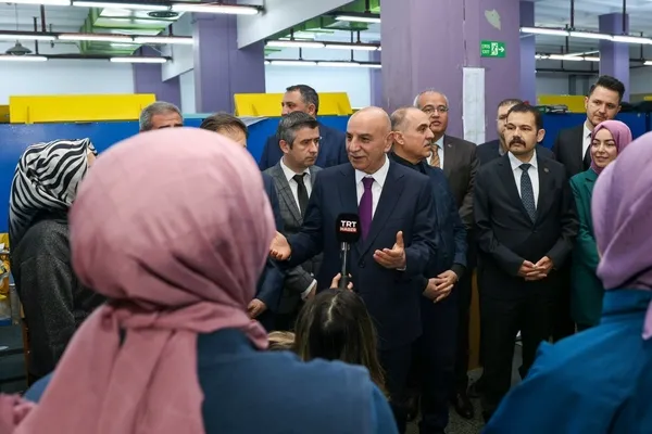 1709889494620.jpg Altınok'tan PTT çalışanlarına müjde: Ücretsiz paso uygulaması geri dönüyor - 2