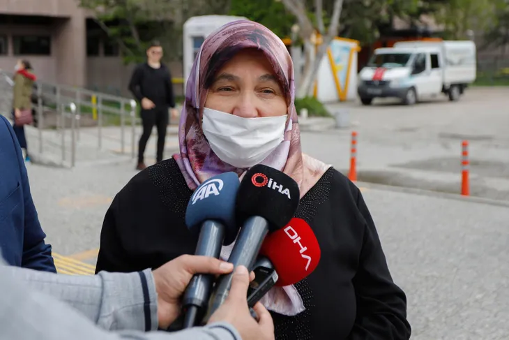 ayse-karamanin-olumunde-sanik-doktor-tahliye-edildi-karari-duyan-anne-bayildi-1588604520018.jpg