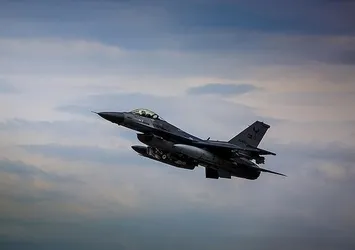 Yunan medyasından F-16 mesaisi! Miçotakis hükümetine sert eleştiri: Siyasi bir yenilgi