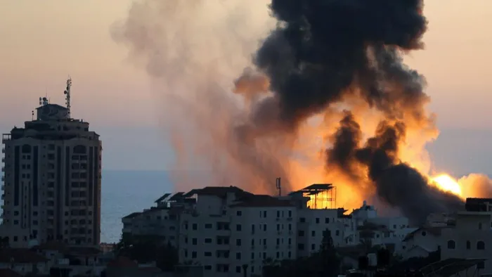 Avrupa medyası basın ofisleri bombalanınca gözünü açtı! İspanyol El Pais gazetesi: İsrail basını susturmaya çalışıyor