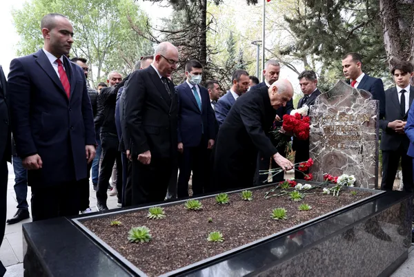 MHP Genel Başkanı Devlet Bahçeli: Altılı masa bir hikaye, sonu nasıl bitecek onu bilemiyoruz