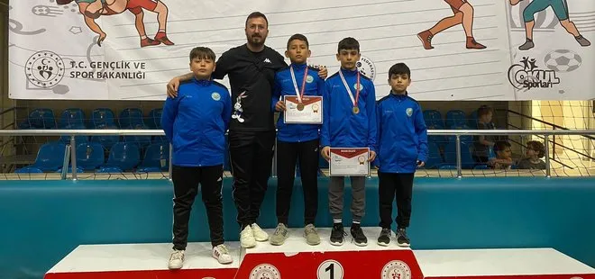 Amasyalı güreşçi Kaan Berat Yüksel Türkiye şampiyonu oldu