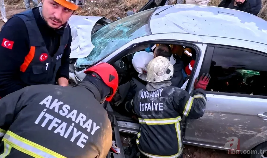 Aksaray’da facia gibi kaza! Minibüs ile otomobil kafa kafaya çarpıştı: 6 yaralı 10