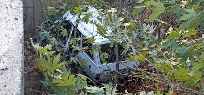 Balıkesir’de otomobil dereye uçtu: 1 yaralı