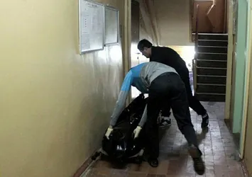 6 yaşındaki çocuk 5 gün annesinin cesediyle yaşadı