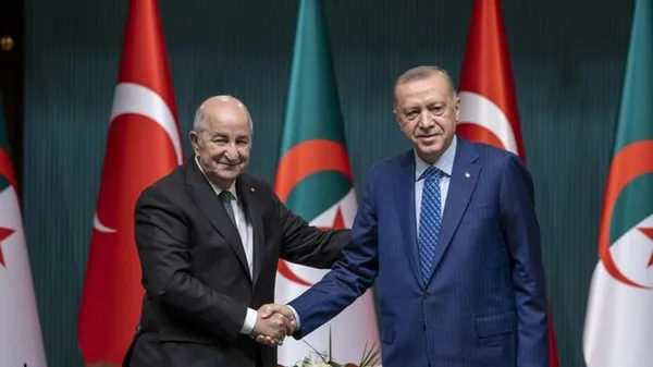 baskan-erdogandan-bayram-diplomasisi-iran-cumhurbaskani-reisi-ile-kritik-temas-1688049159397.jpeg Başkan Erdoğan'dan bayram diplomasisi! Liderlerle tek tek görüştü - 10