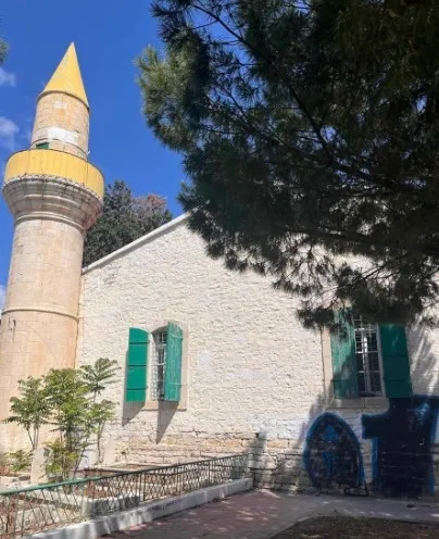 Kıbrıs Rum kesimindeki camiye alçak saldırı!