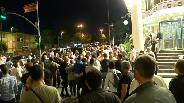 CHP'li İBB'ye büyük isyan! Hem taksiciler hem de belediye çalışanları ayağa kalktı - 6