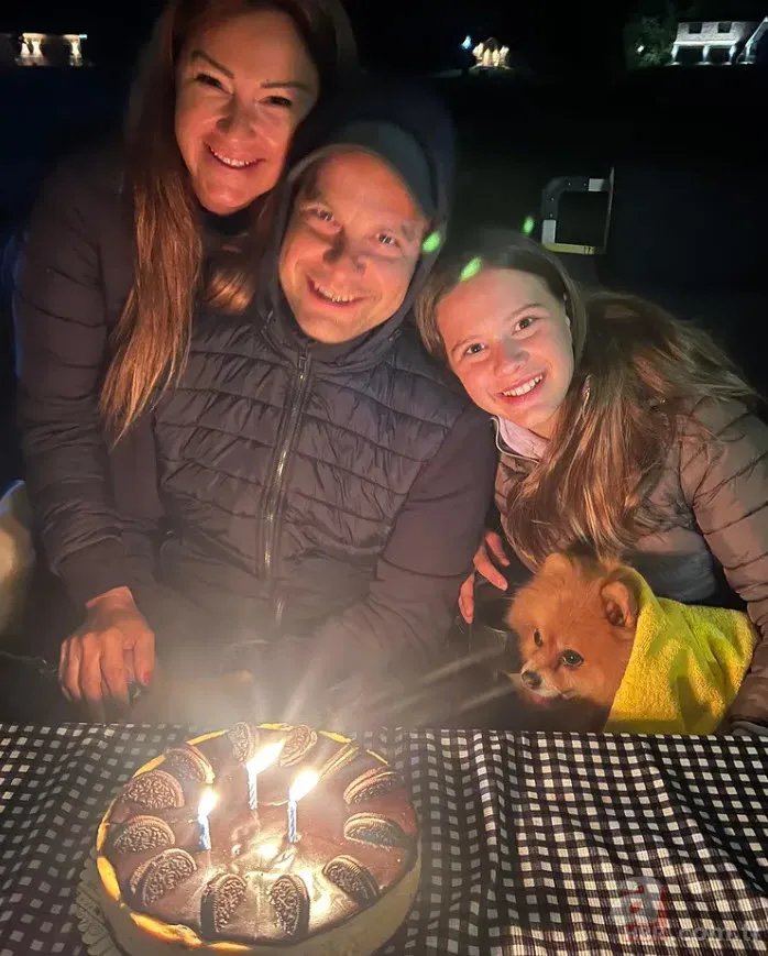 Hakim’in Ömer Arif’i Erdal Beşikçioğlu’nun kızı sosyal medyayı salladı! Derin Beşikçioğlu güzelliğiyle hayran bıraktı 15