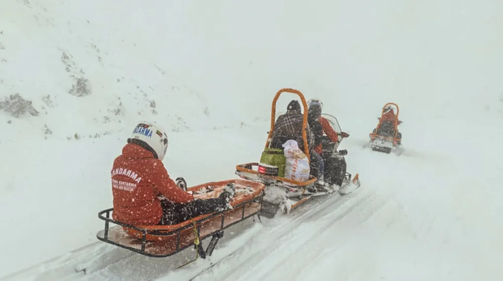JAK timleri kayak merkezlerinde görevde!