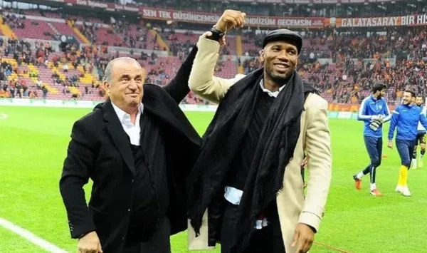 Dua ederken görüntülendi! Galatasaray’ın eski futbolcusu müslüman mı oldu? İşte, Didier Drogba’nın iddialara verdiği yanıt..
