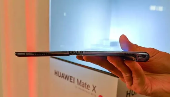 Huawei Mate X fiyatı ne kadar 2019? Huawei Mate X özellikleri neler 2019?