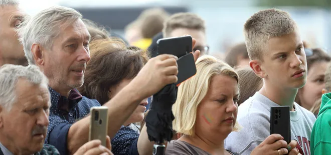 Bayraktar’dan Litvanya’ya TB2 jesti! Binlerce kişi görmek için akın etti