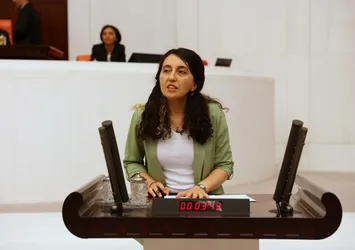 HDP'li vekil Ebru Günay'dan Türk askerine ve polisine alçak sözler!