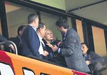 Mesude Özbek’e bozuk para!