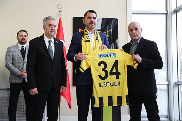 cumhur-ittifaki-ibb-baskan-adayi-murat-kurum-istanbul-sporun-bas-sehri-olacak-1708970314873.jpg Cumhur İttifakı İBB Başkan adayı Murat Kurum'dan İstanbulspor'a ziyaret: Sporun baş şehri olacak - 4